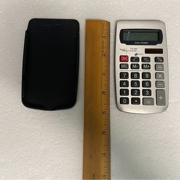 EUC TS 350 Tech Solutions 8 Digit Dual Power Calculator with a Case Cover - Picture 7 of 8